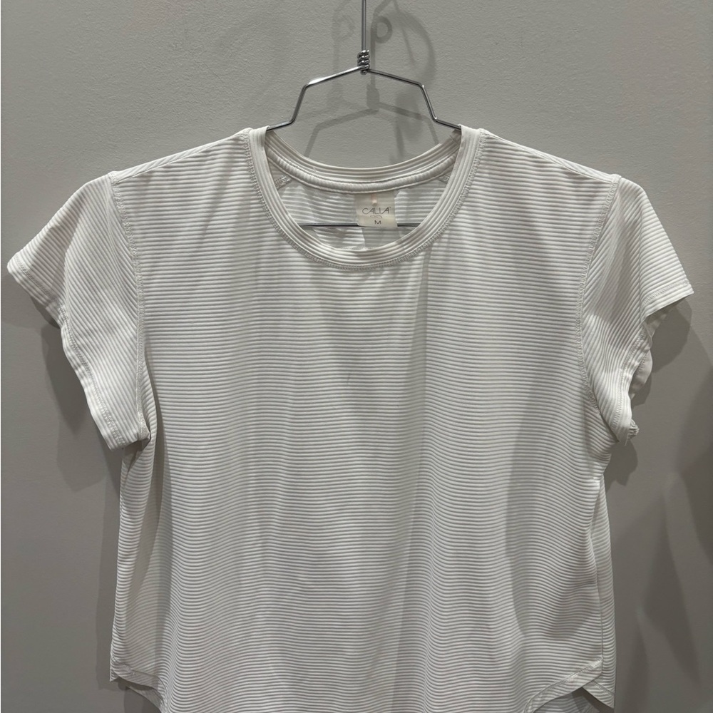CALIA by Carrie Underwood White Ribbed Short Sleeve Tee